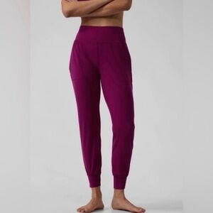 ATHLETA SALUTATION JOGGER